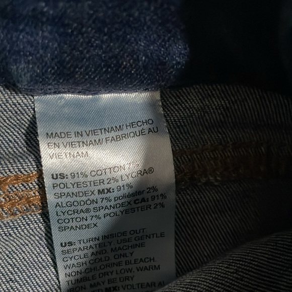 Chicos Jenning Ankle jeans with snaps on the bottom and designer “worn” places - Picture 3 of 11